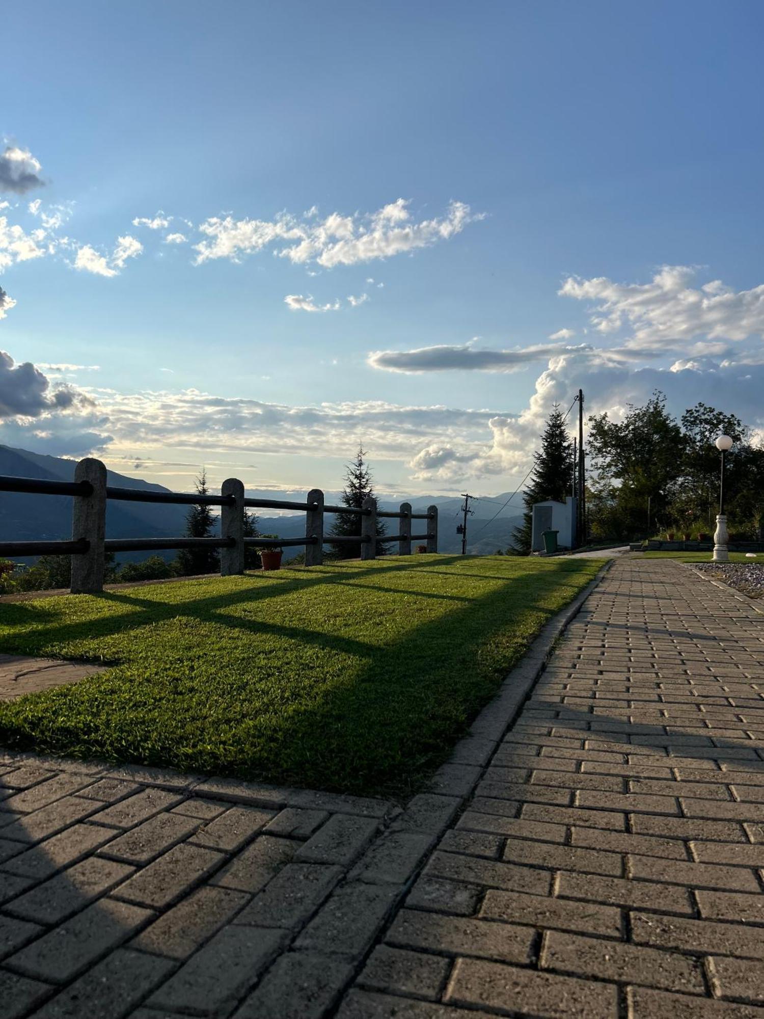 916 Mountain Resort Ксанті Екстер'єр фото